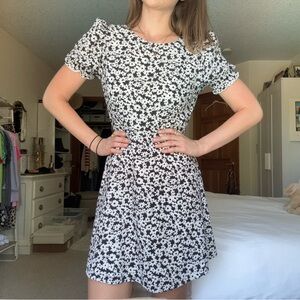 forever 21 black and white floral print puff sleeve mini dress